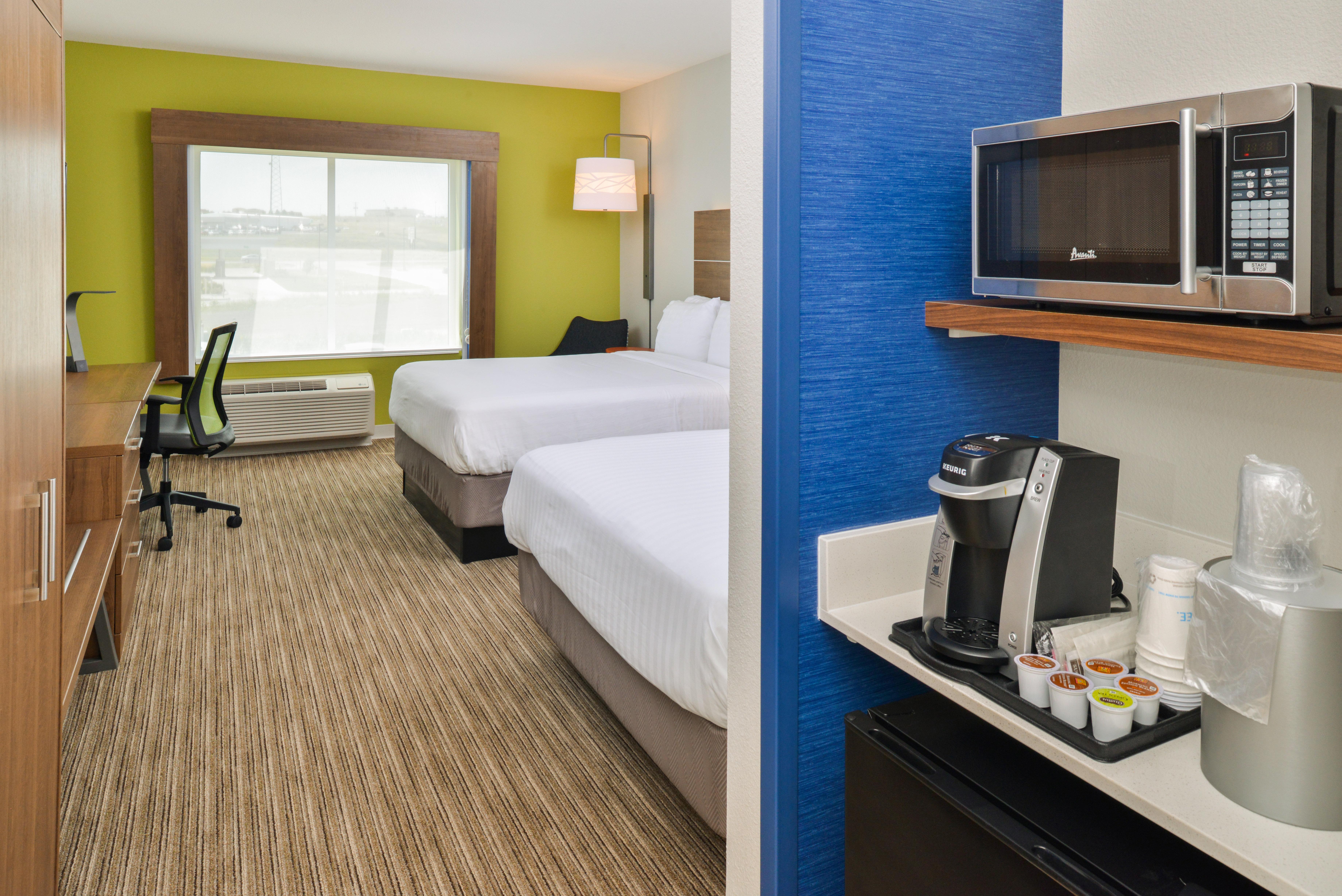 Holiday Inn Express & Suites - Chadron By Ihg Exterior photo